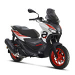 Aprilia_SR-GT-Sport_125_Space-White_3-4-ant-dx_76258-800x800