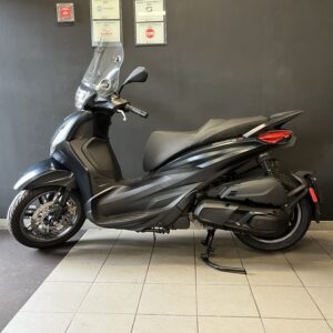 Piaggio Beverly 400 (14-MN-ZF)