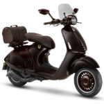 Vespa_Horse_FW25_34_dx fari accesi