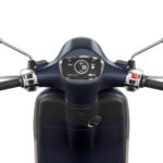 Vespa_Primavera_Tech_125_BluEnergicoOpaco_Closeup-Strumento